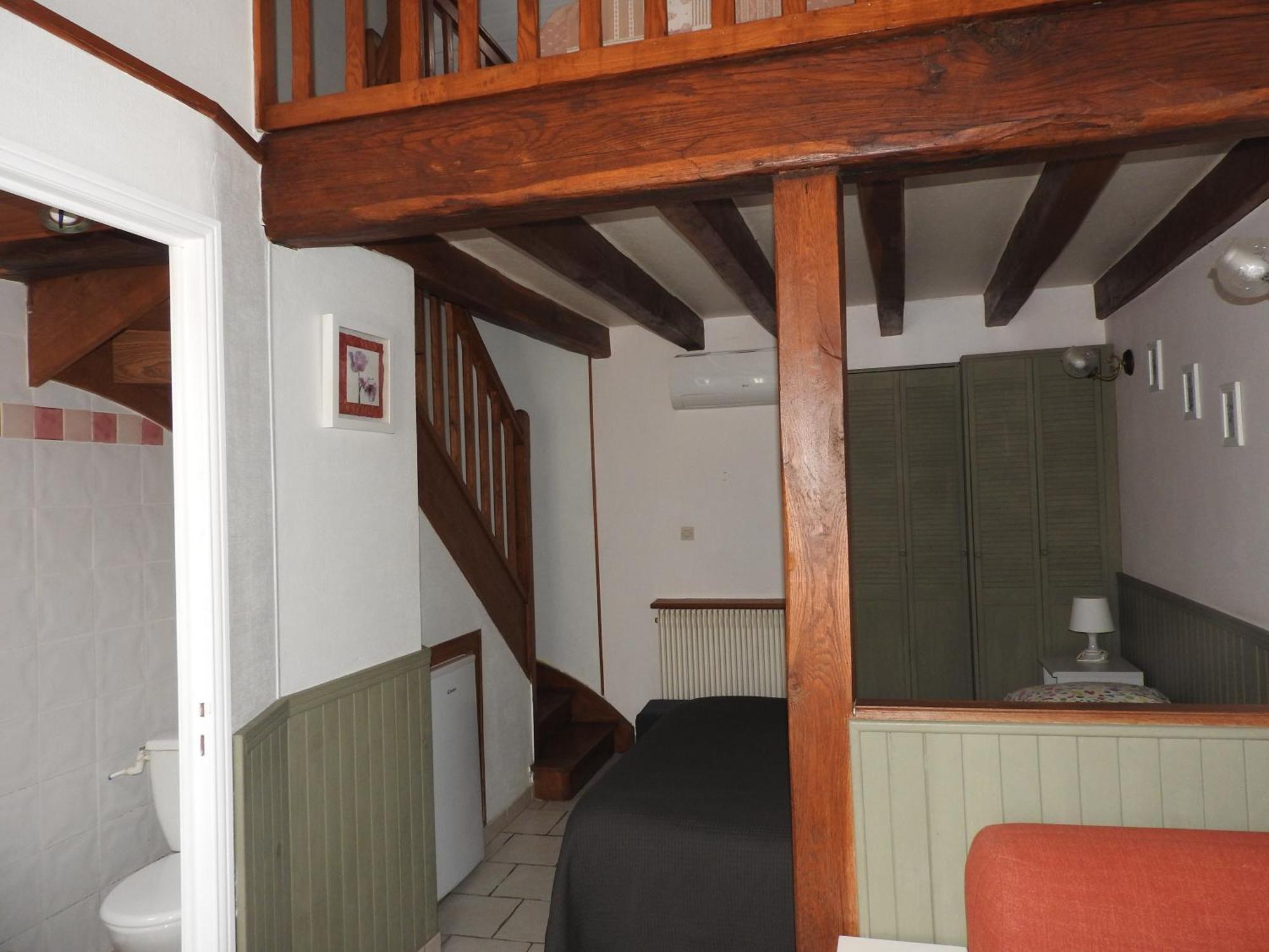 Le Moulin De Saussaye Bed & Breakfast Crouzilles Exterior photo